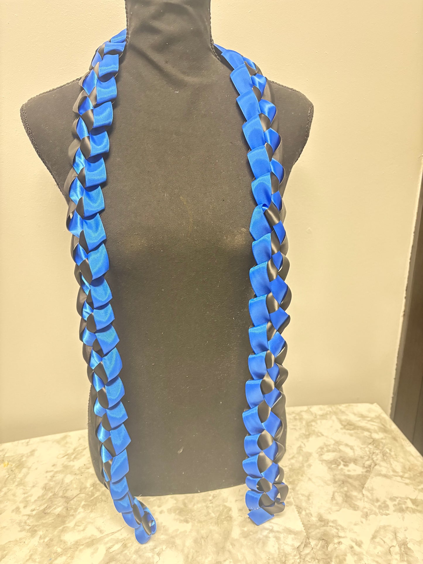 Graduation Ribbon Lei – Class of 2026 | Custom School Colors | Kids & Adult Sizes